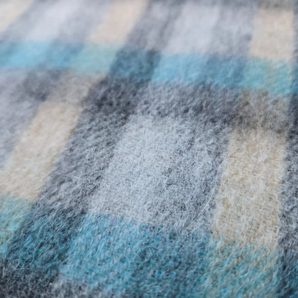 NWT Islander Lambswool Scarf Blue, Black & Tan Plaid